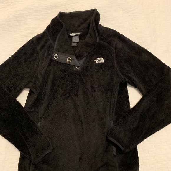 The North Face Tops - North Face Pullover Fleece Sweater